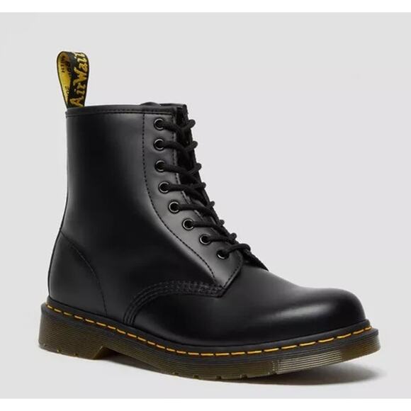 DR MARTENS 1460 Smooth Leather Lace Up Boots Black Ladies size 6